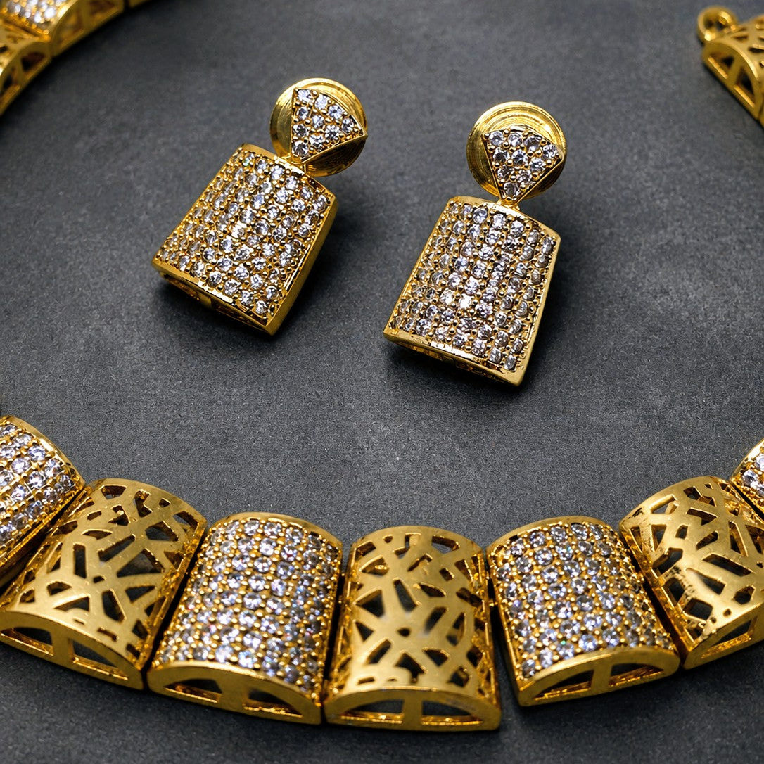 Lattice CZ Choker Set