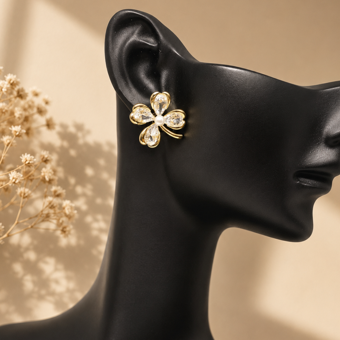Clover Pearl Earrings