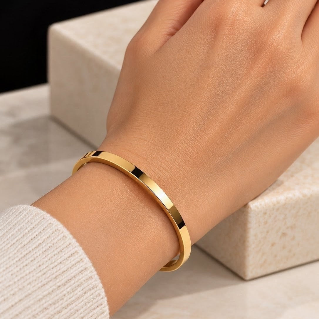 Flat Edge Hinge Bangle
