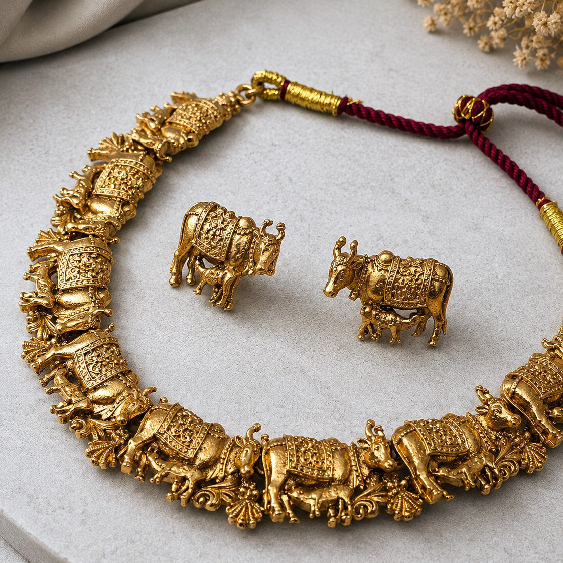 Cow Calf Figural Necklace Set