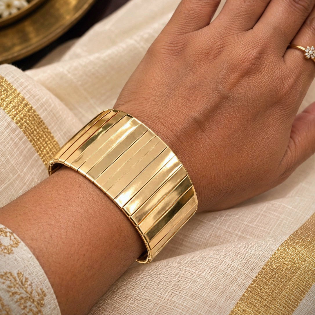 Segmented Panel Wide Cuff