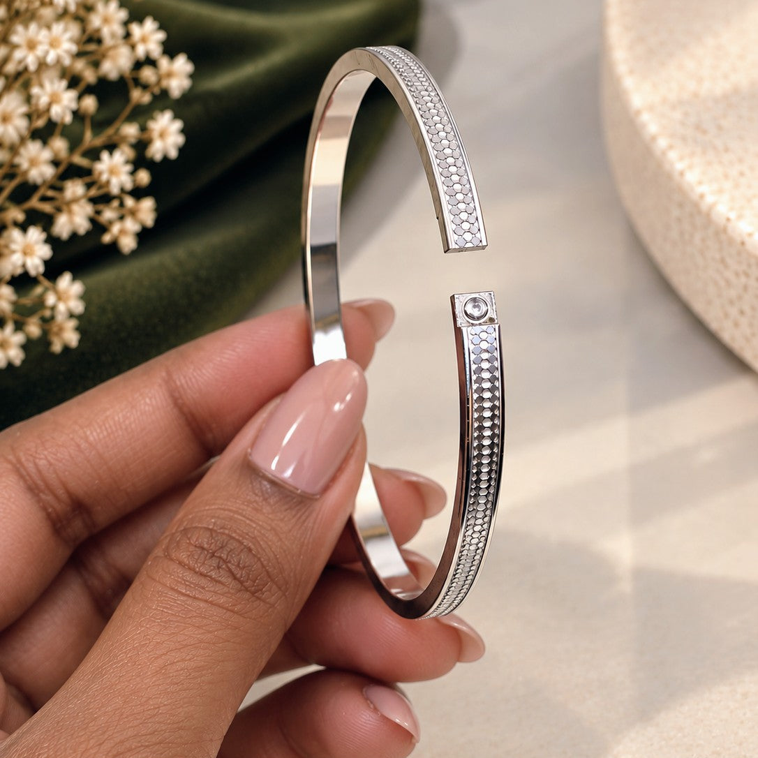 Textured Scale Watch Kada