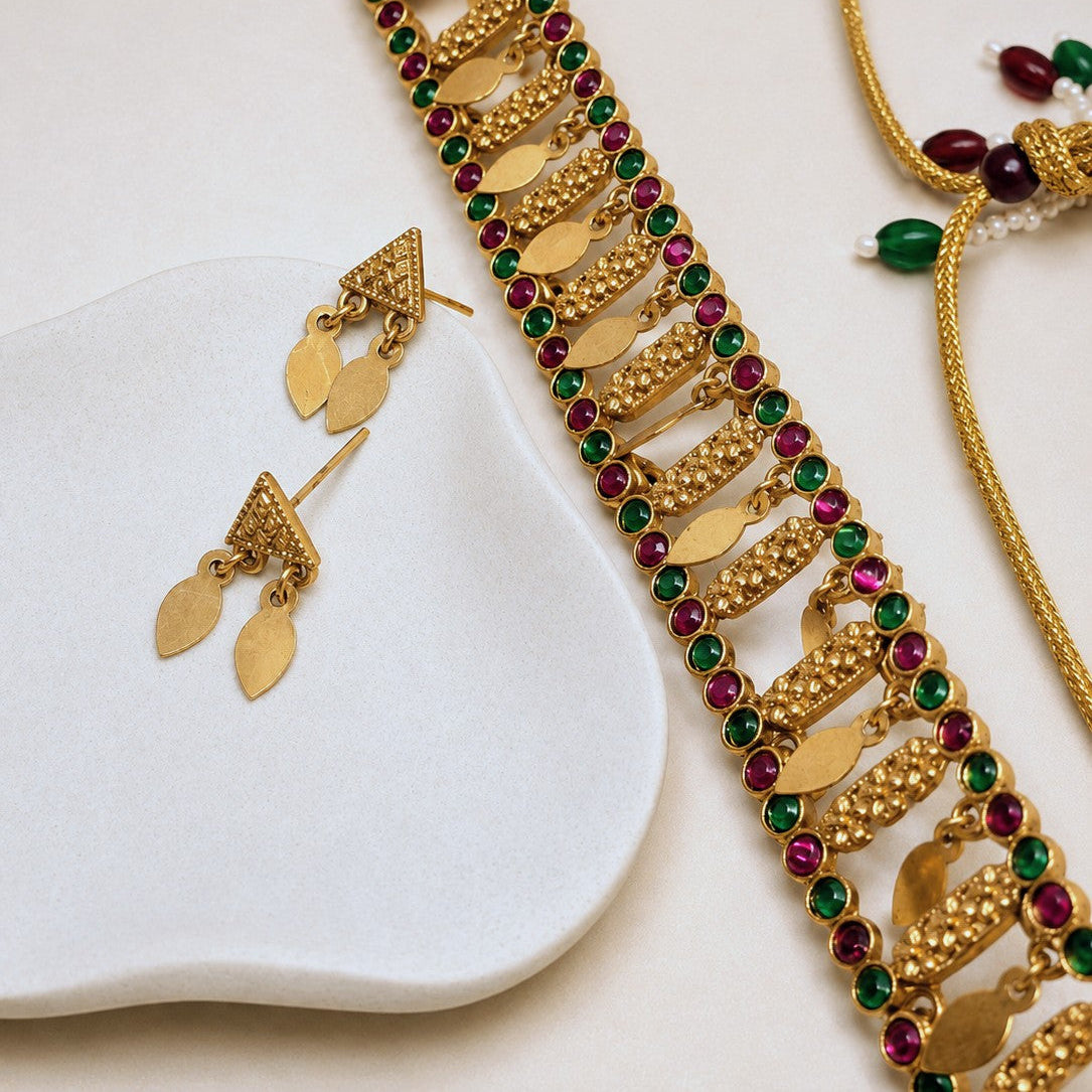 Elakkathali Gem Choker