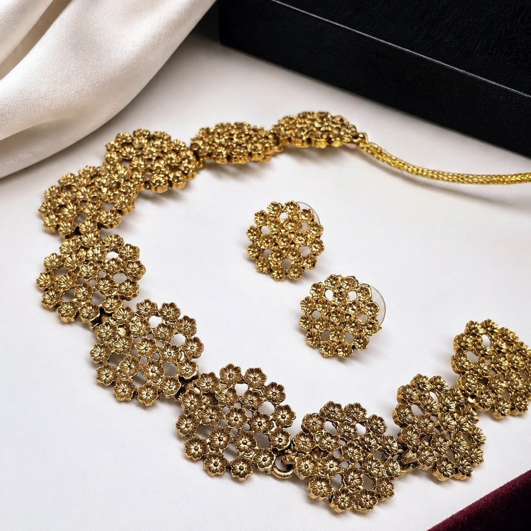 Matte Floral Choker Set