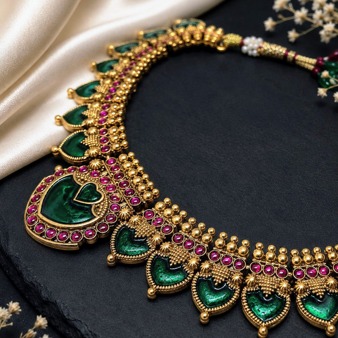 Palakka Fringe Necklace