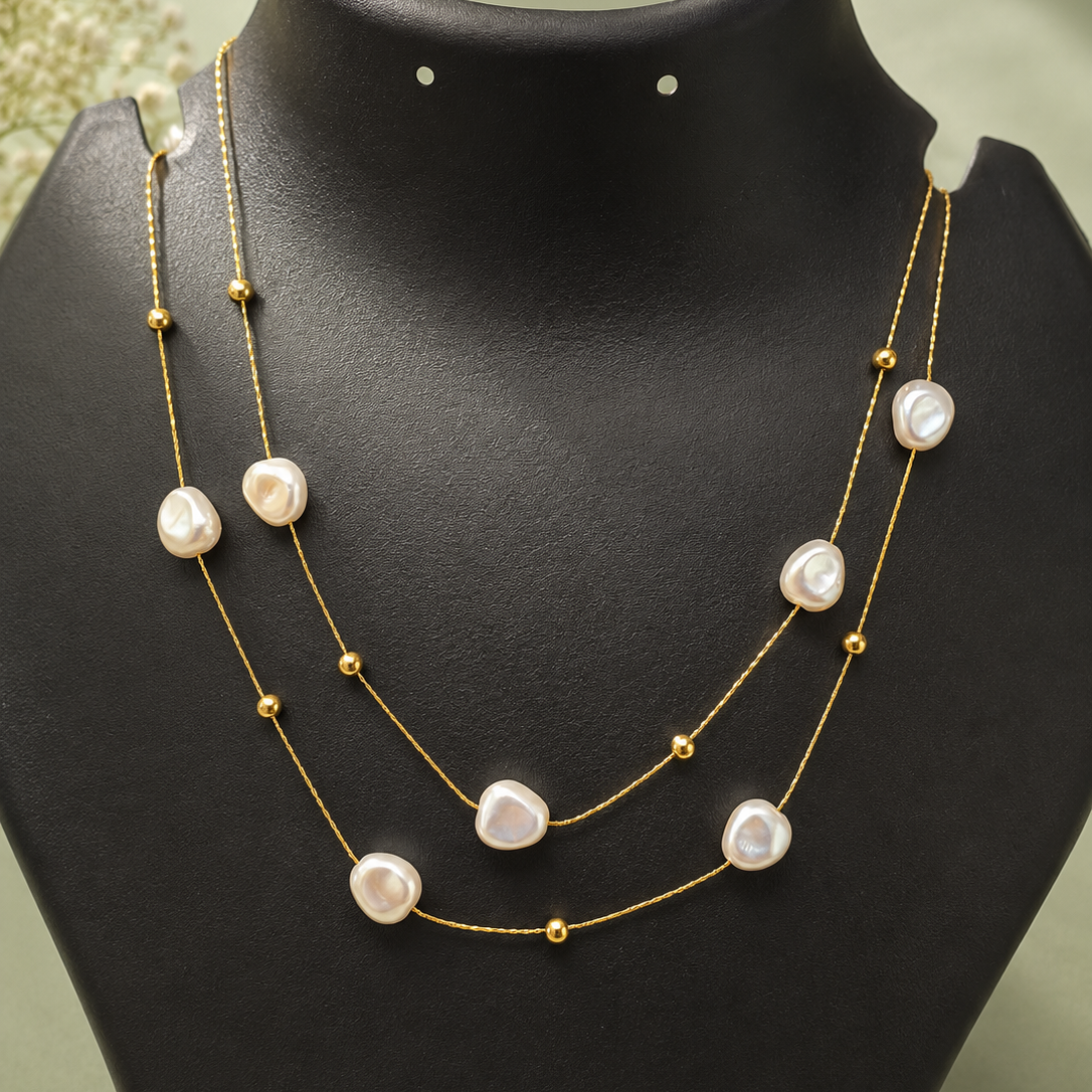 Scattered Pearl Necklace