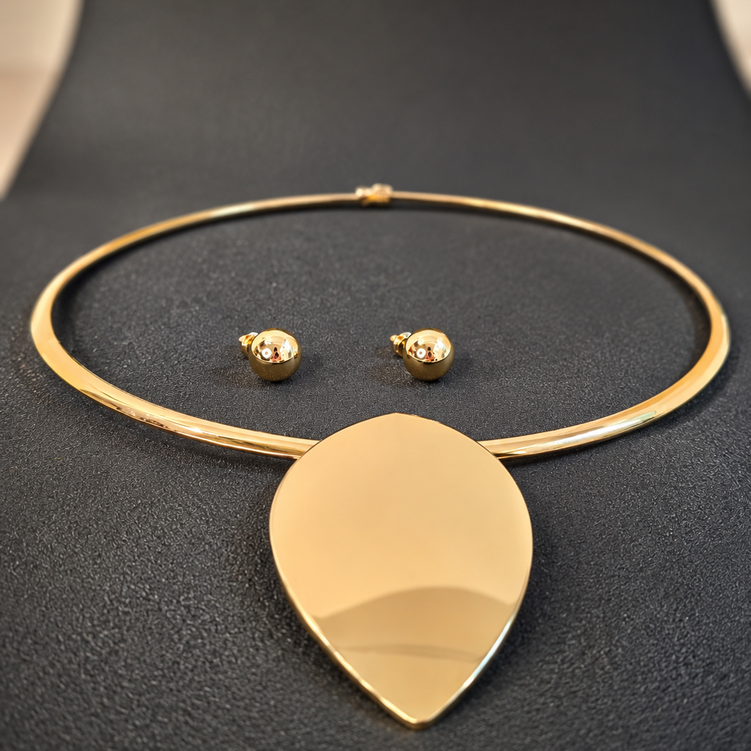 Leaf Collar Necklace