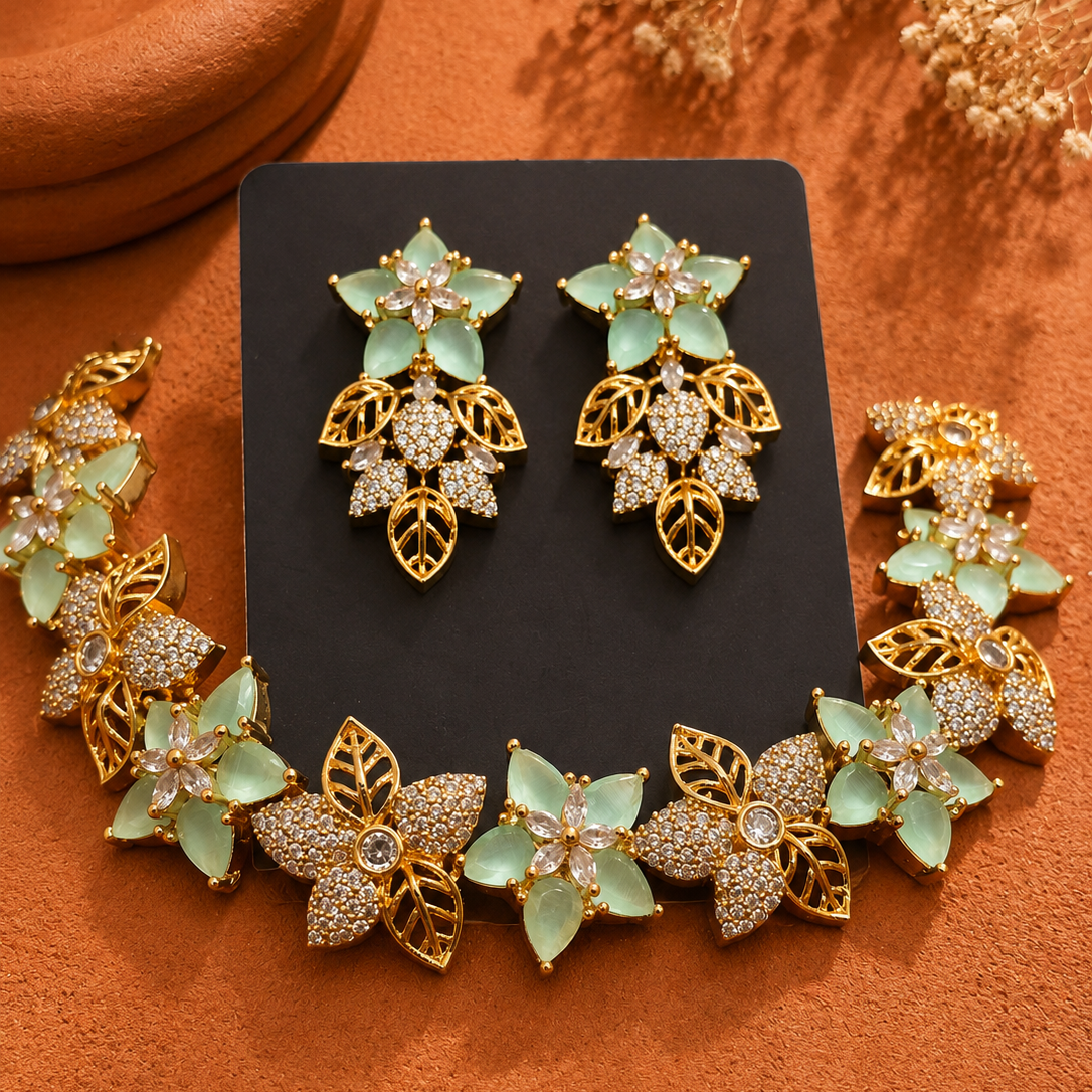 Trellis Bloom Necklace