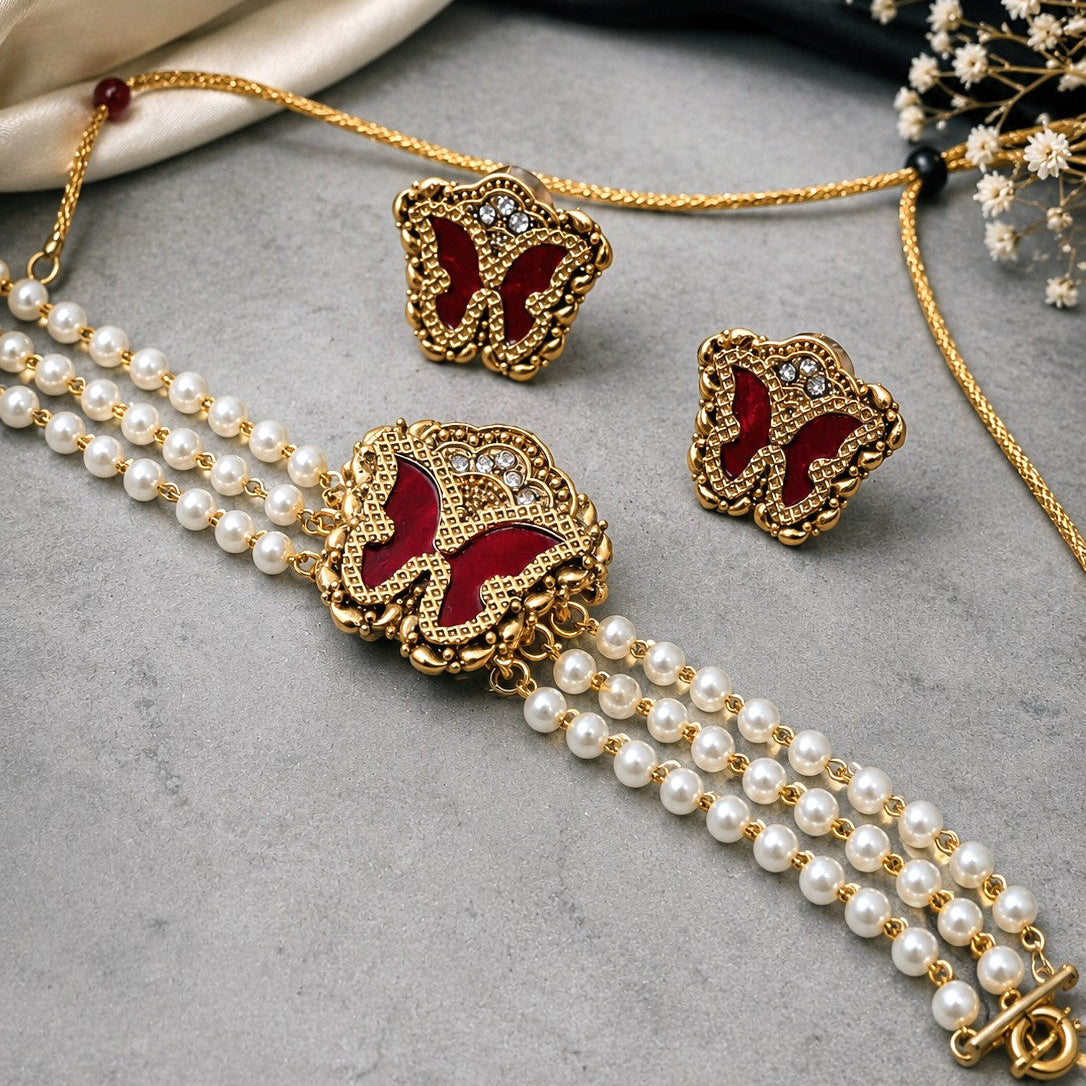 Butterfly Pearl Necklace Set