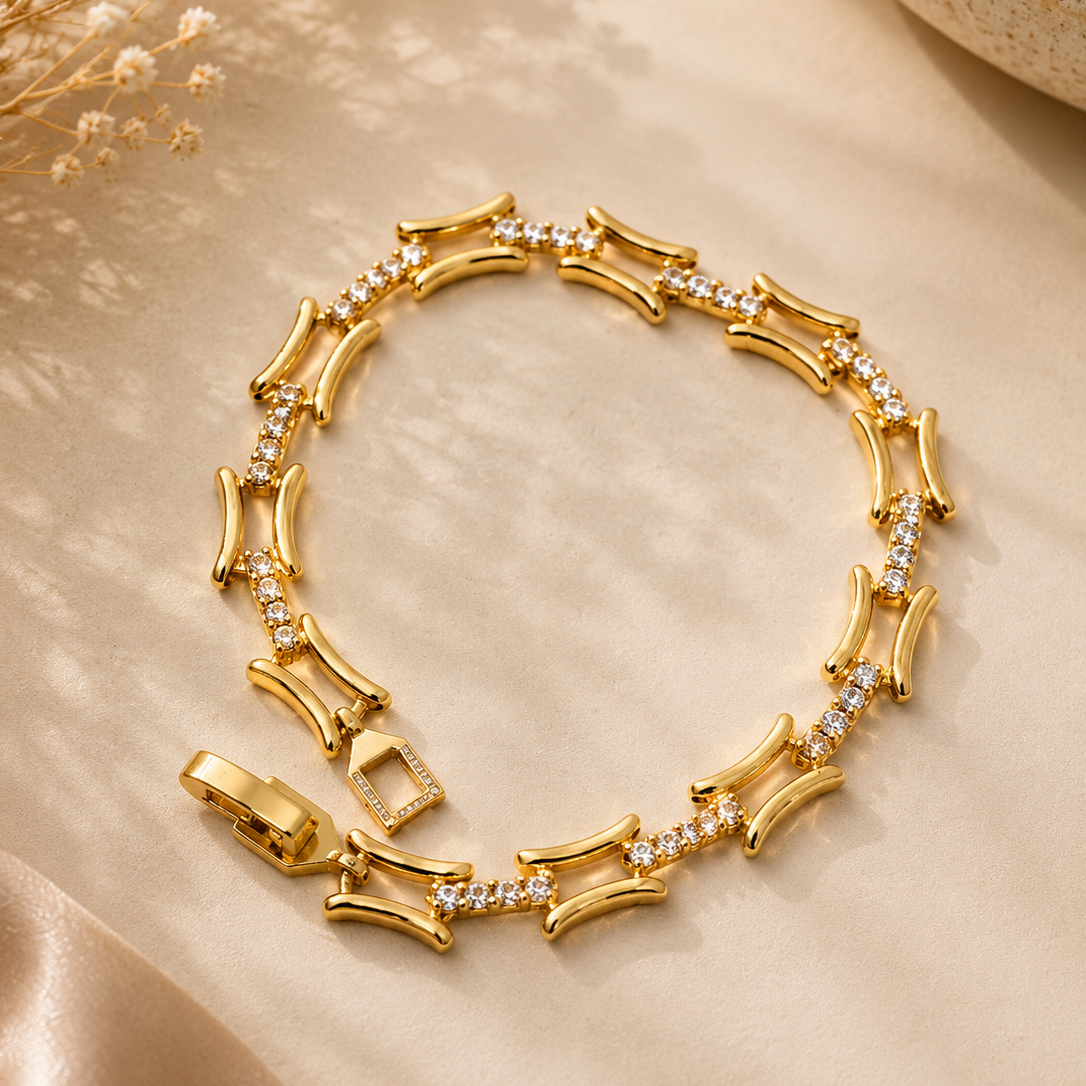 Curve Link Bracelet