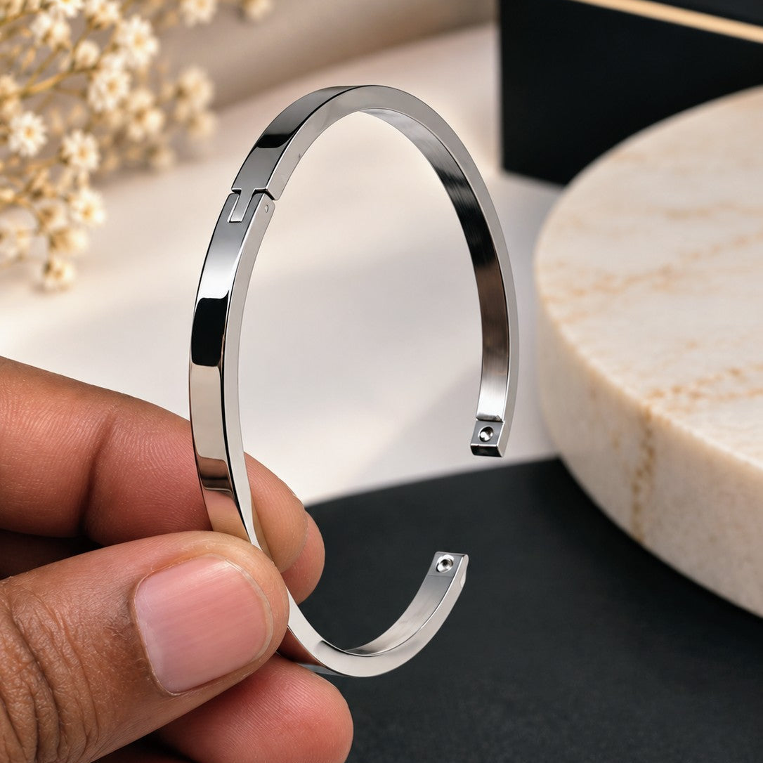 Polished Silver Bangle Bracelet
