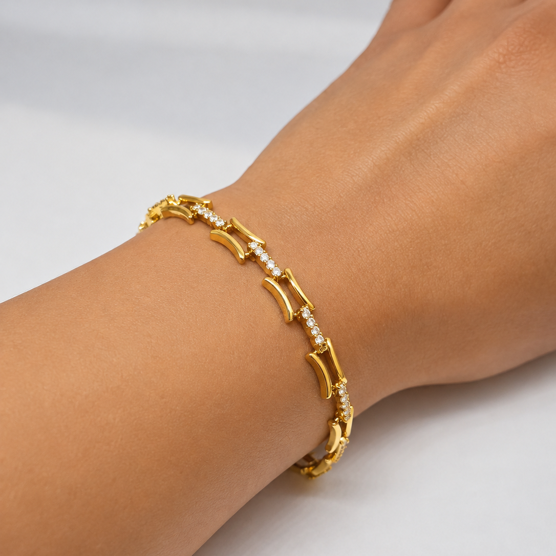 Curve Link Bracelet