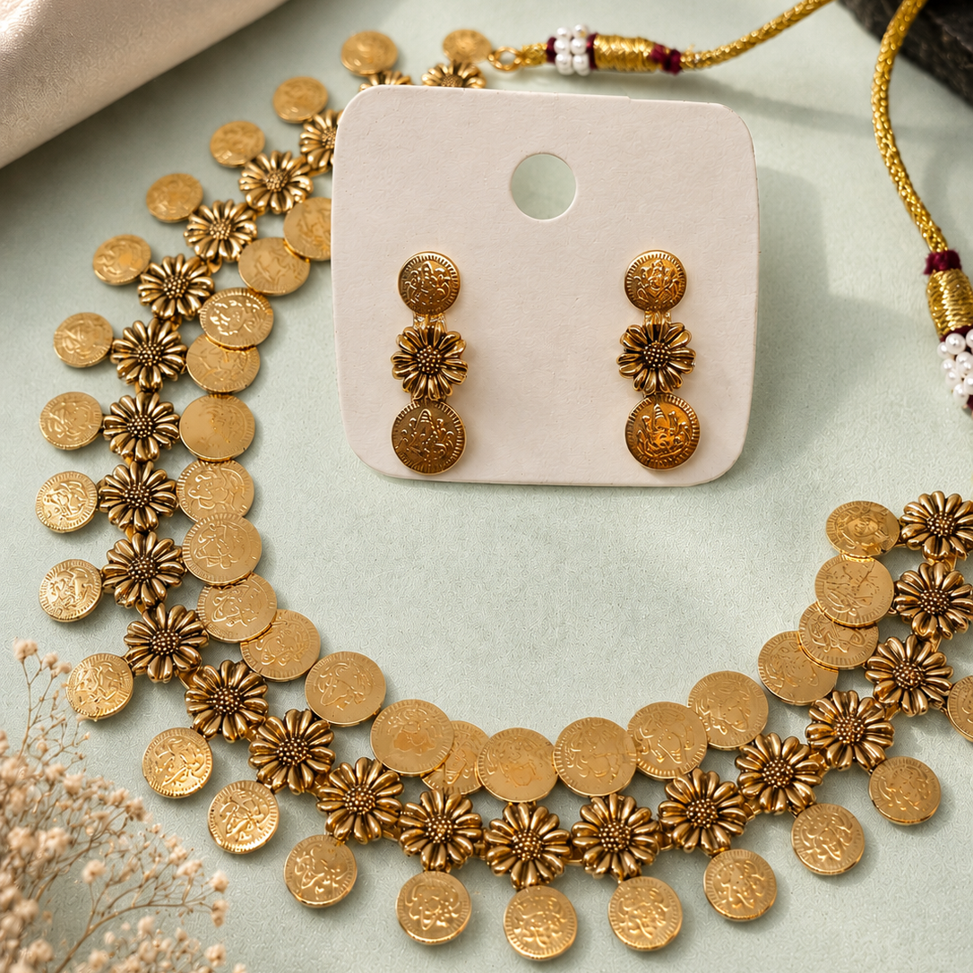 Coin Daisy Choker
