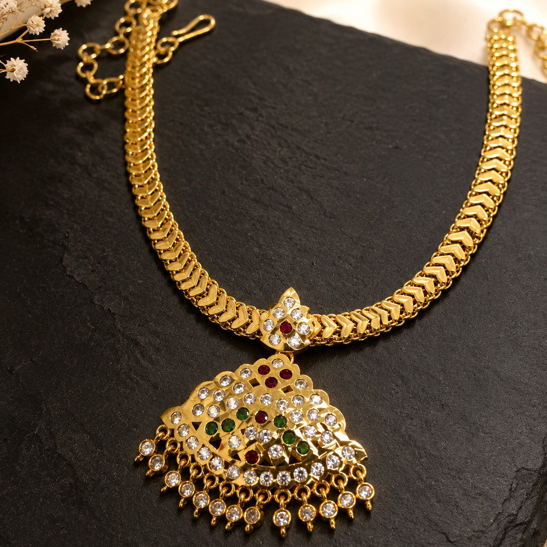 Fan Pendant Tassel Necklace