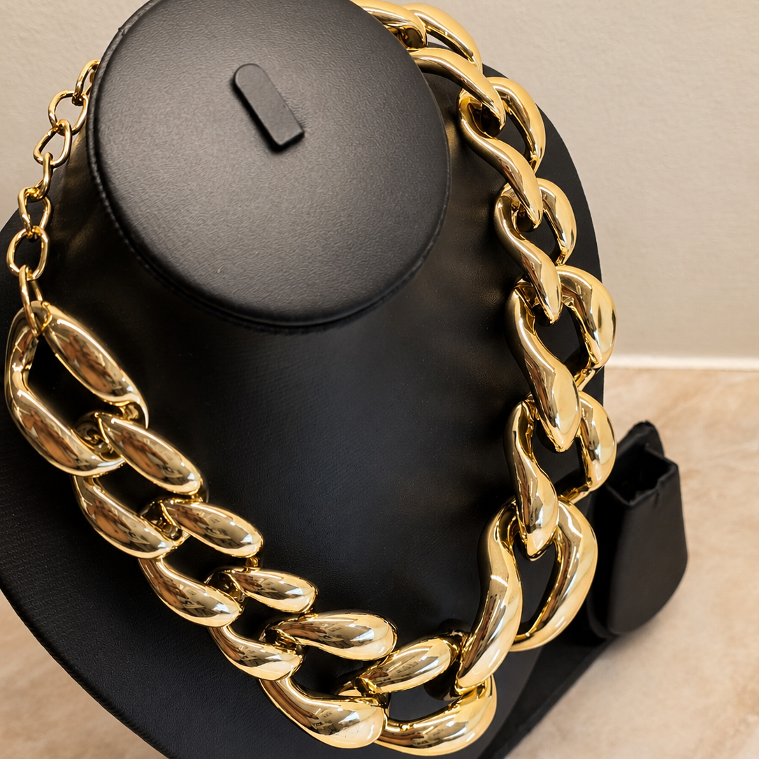 Chunky Curb Necklace