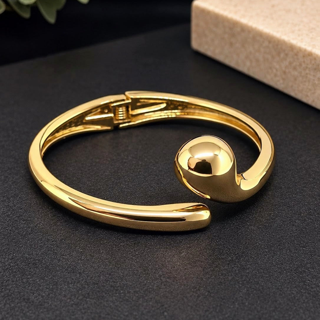 Sculptural Bypass Teardrop Cuff
