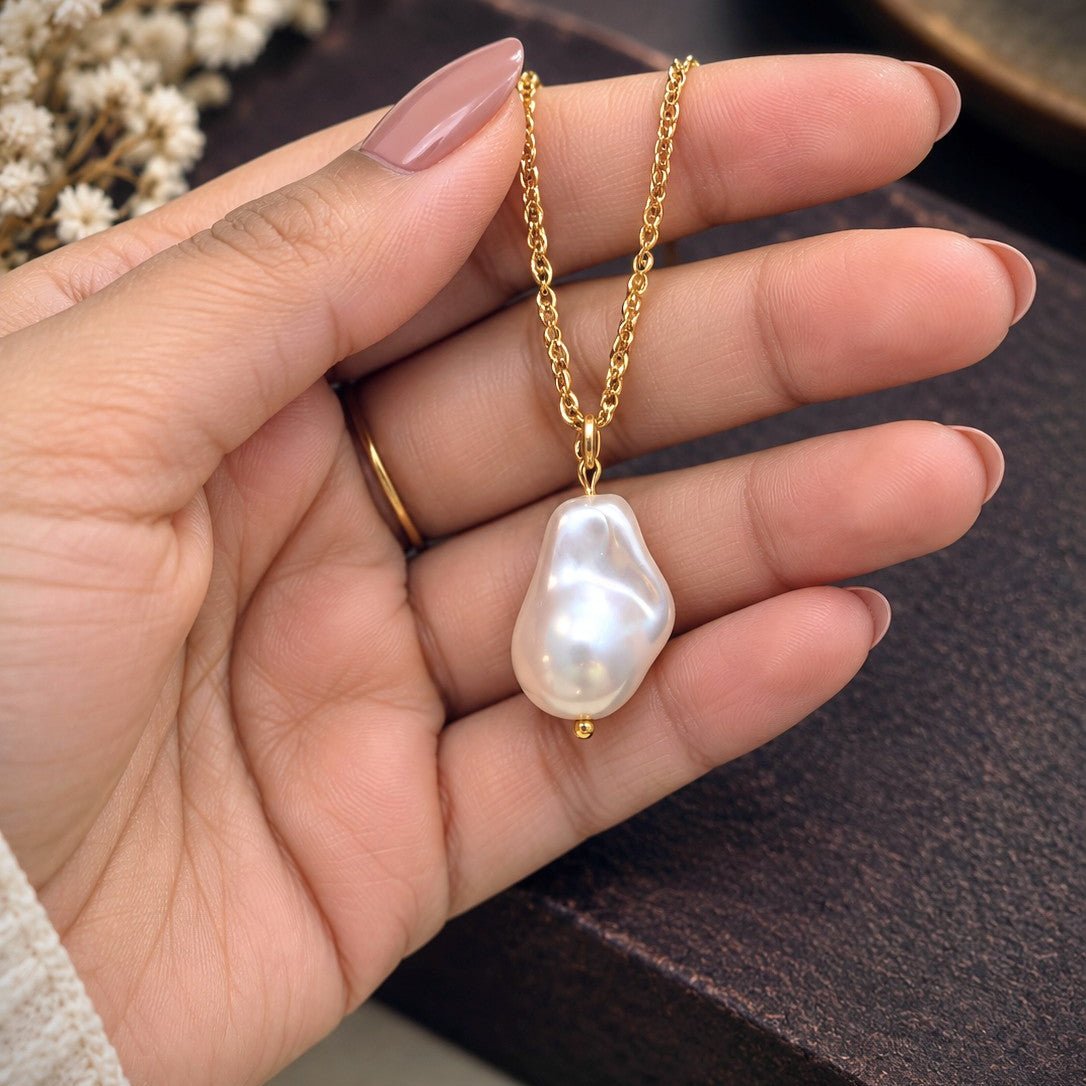 Baroque Pearl Pendant Necklace