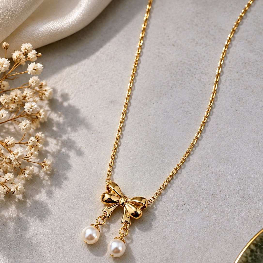 Bow Pearl Pendant Necklace