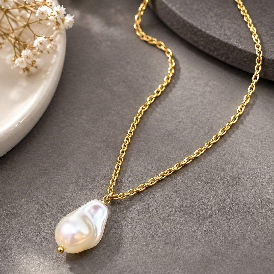 Baroque Pearl Pendant Necklace