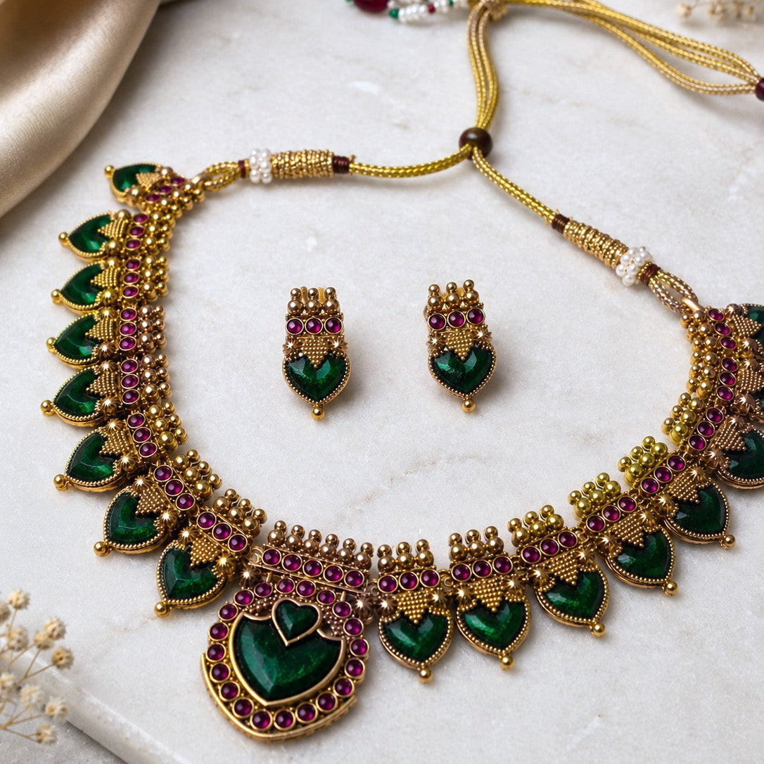 Palakka Fringe Necklace