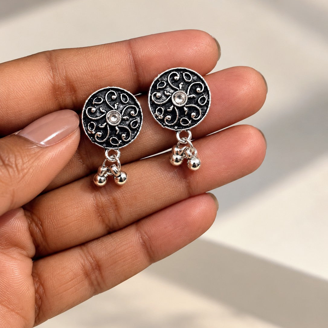 Oxidised Filigree Kundan Hasli Necklace Set