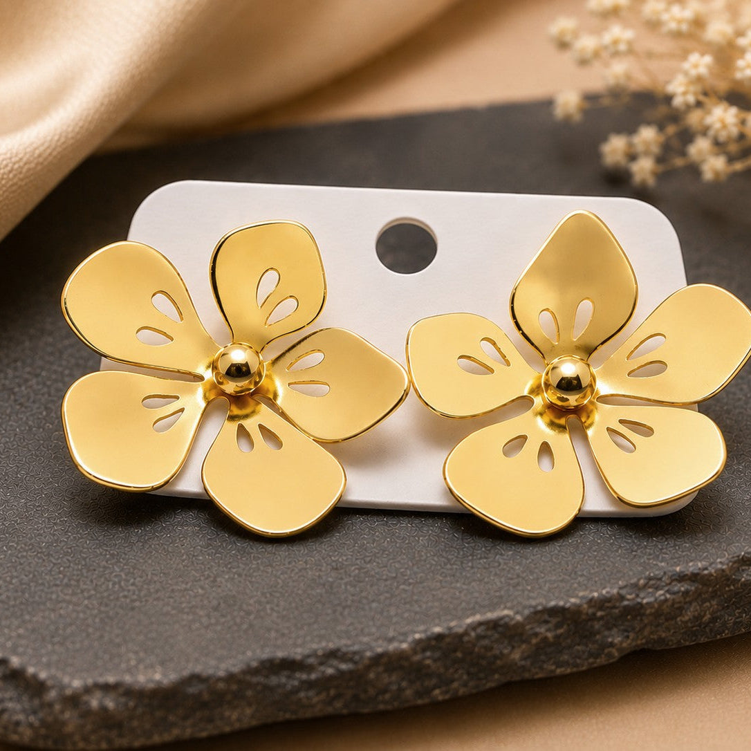 Cutout Bloom Earrings