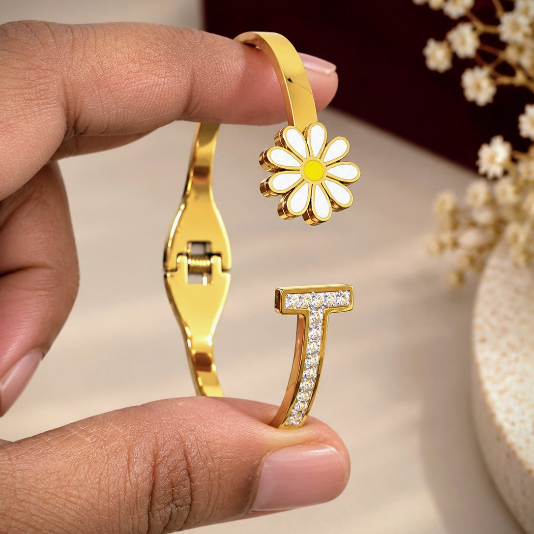 Wavy Hinged Charm Bangle