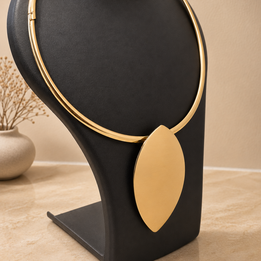 Leaf Collar Necklace
