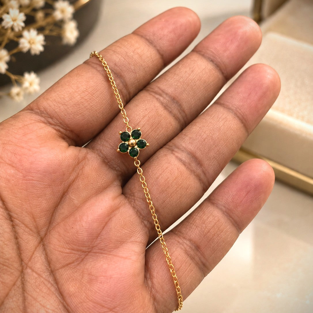 Round Stone Clover Bracelet