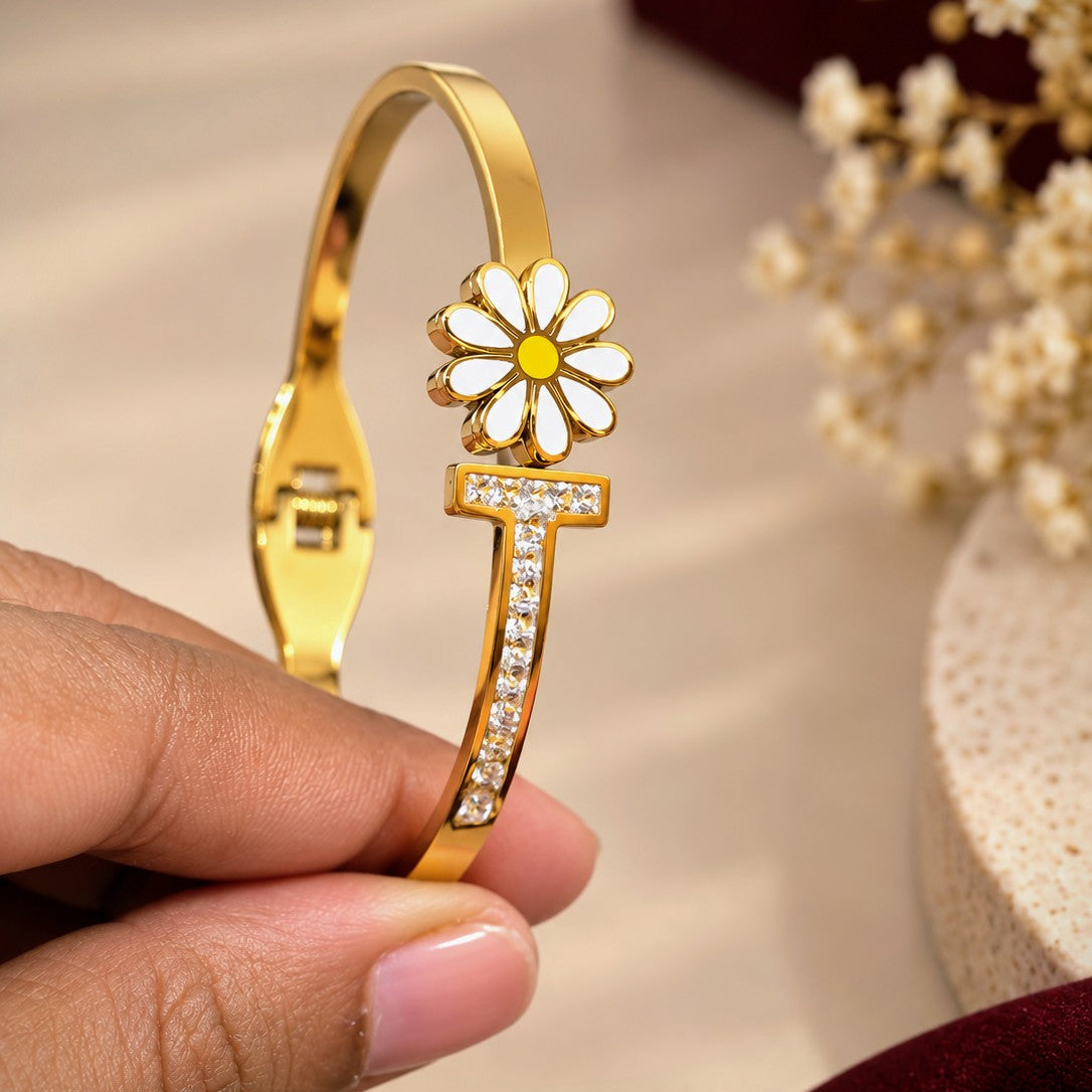 Wavy Hinged Charm Bangle
