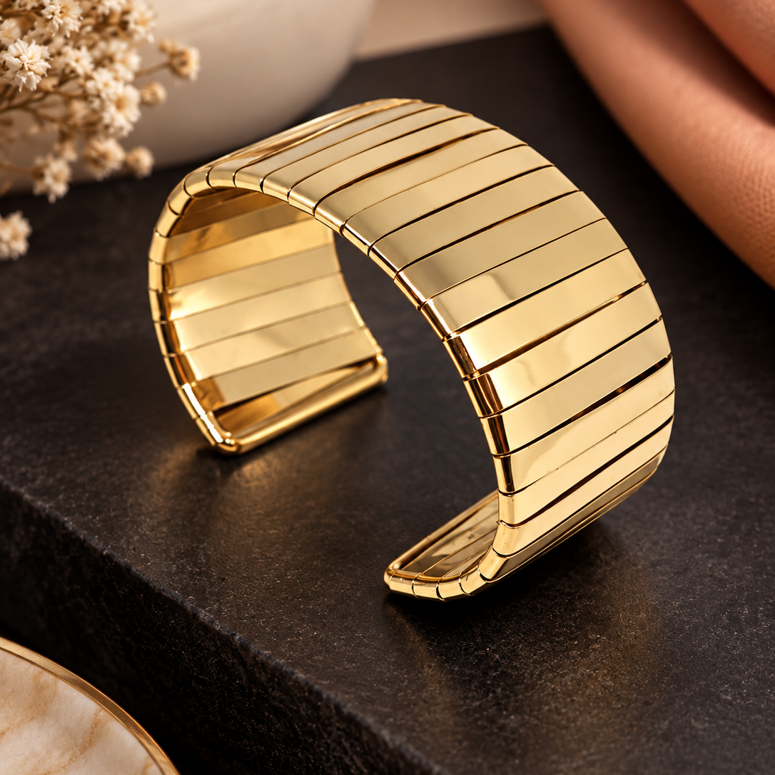 Segmented Panel Wide Cuff