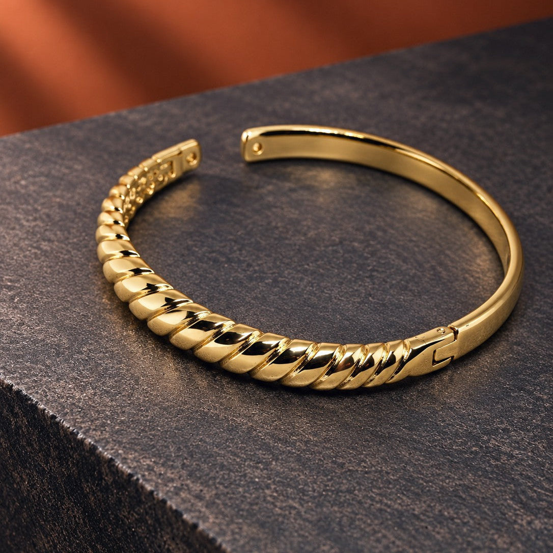 Half Twist Open Cuff