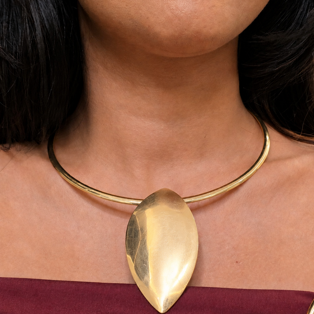Leaf Collar Necklace