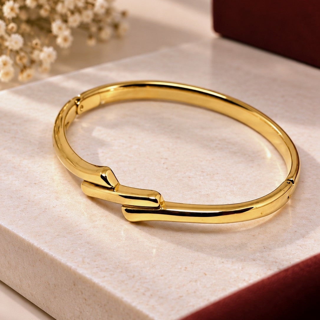 Kinked Twist Cuff Bracelet