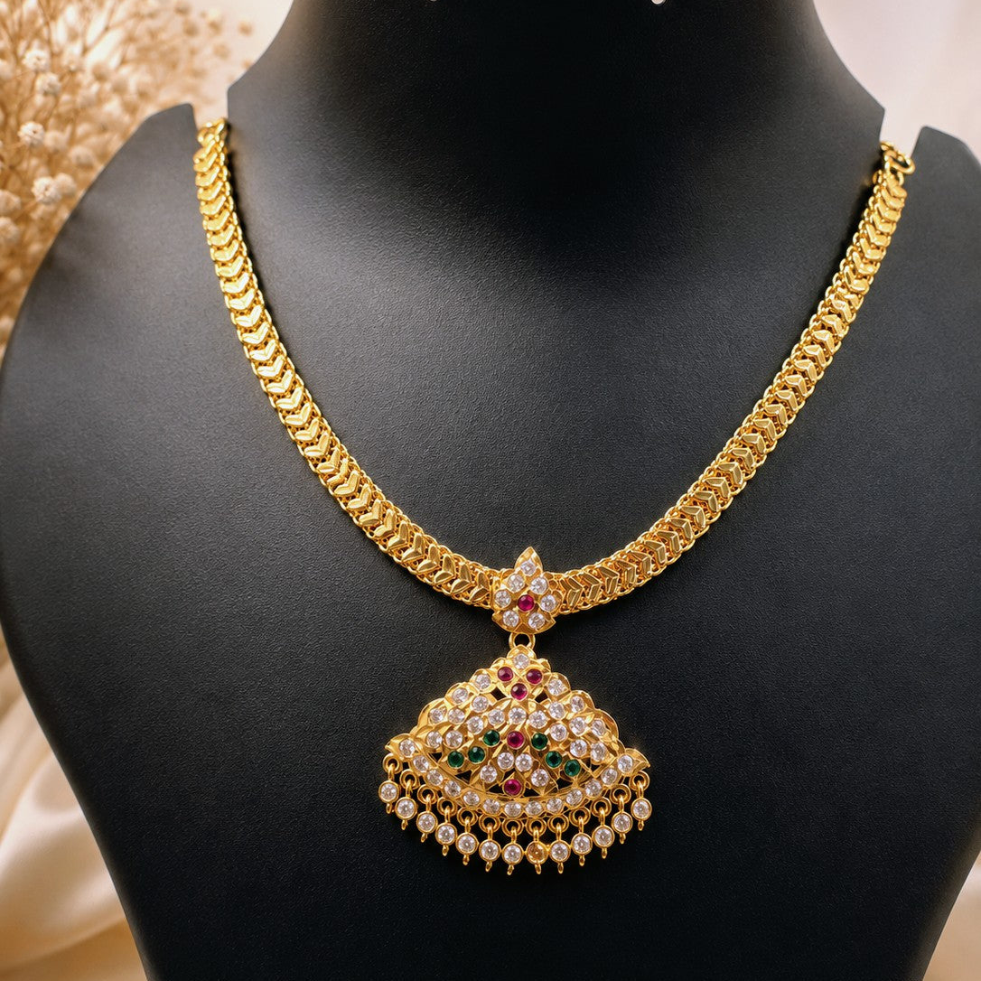 Fan Pendant Tassel Necklace
