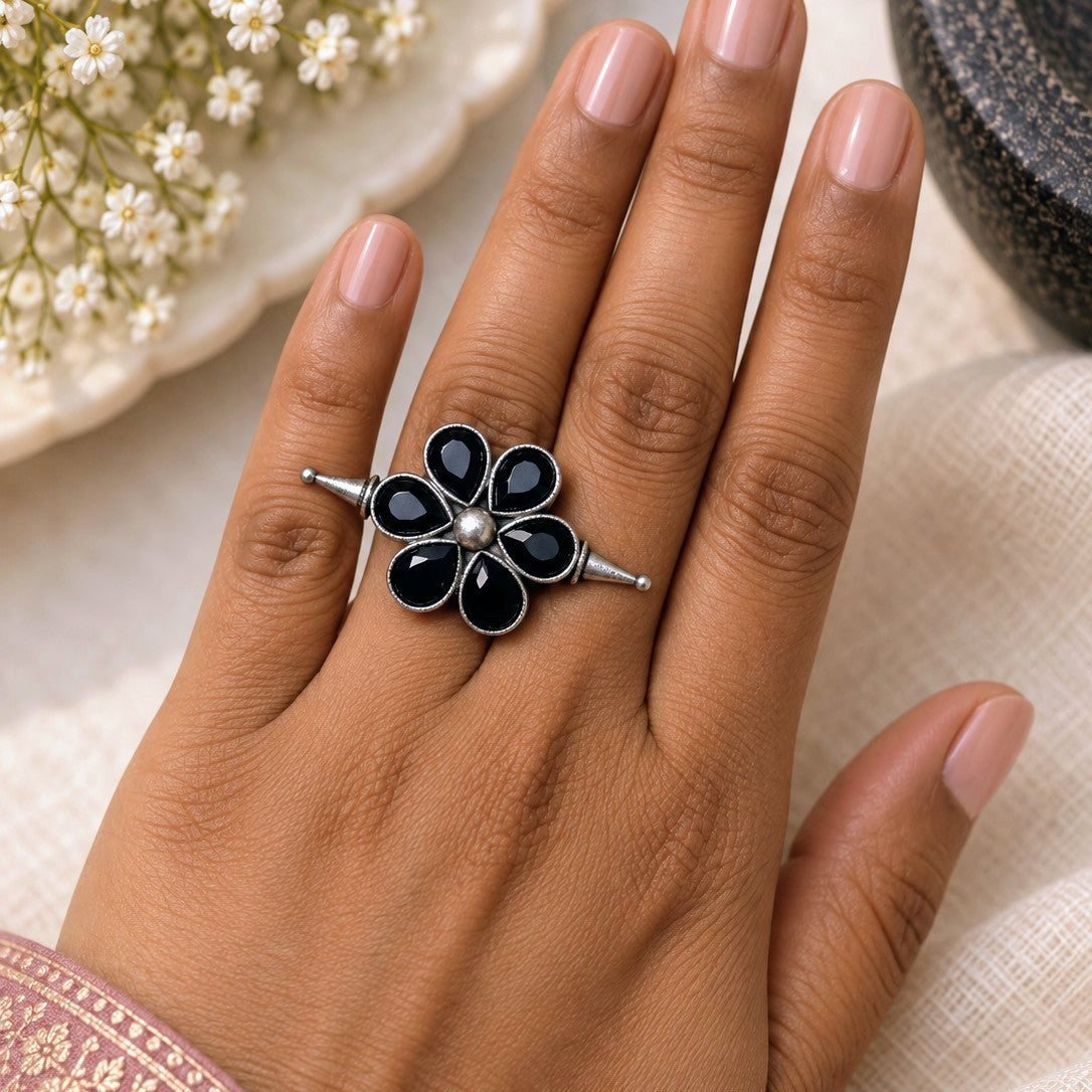 Oxidised Teardrop Flower Ring