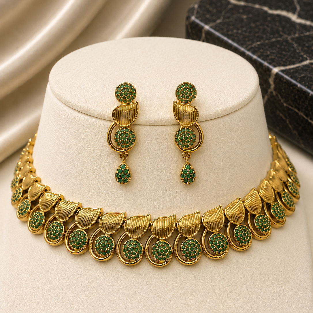 Teardrop Circle Choker