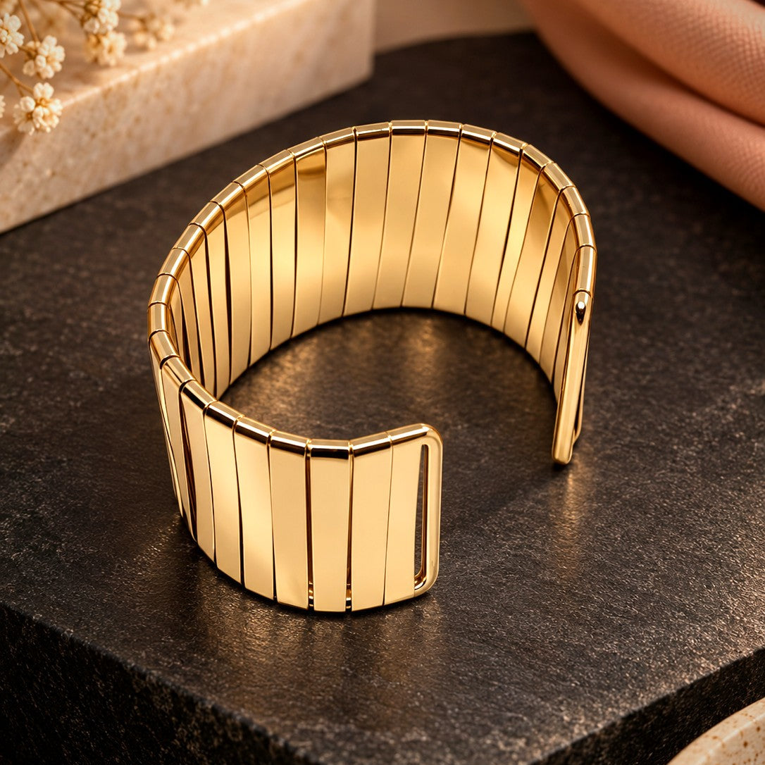 Segmented Panel Wide Cuff