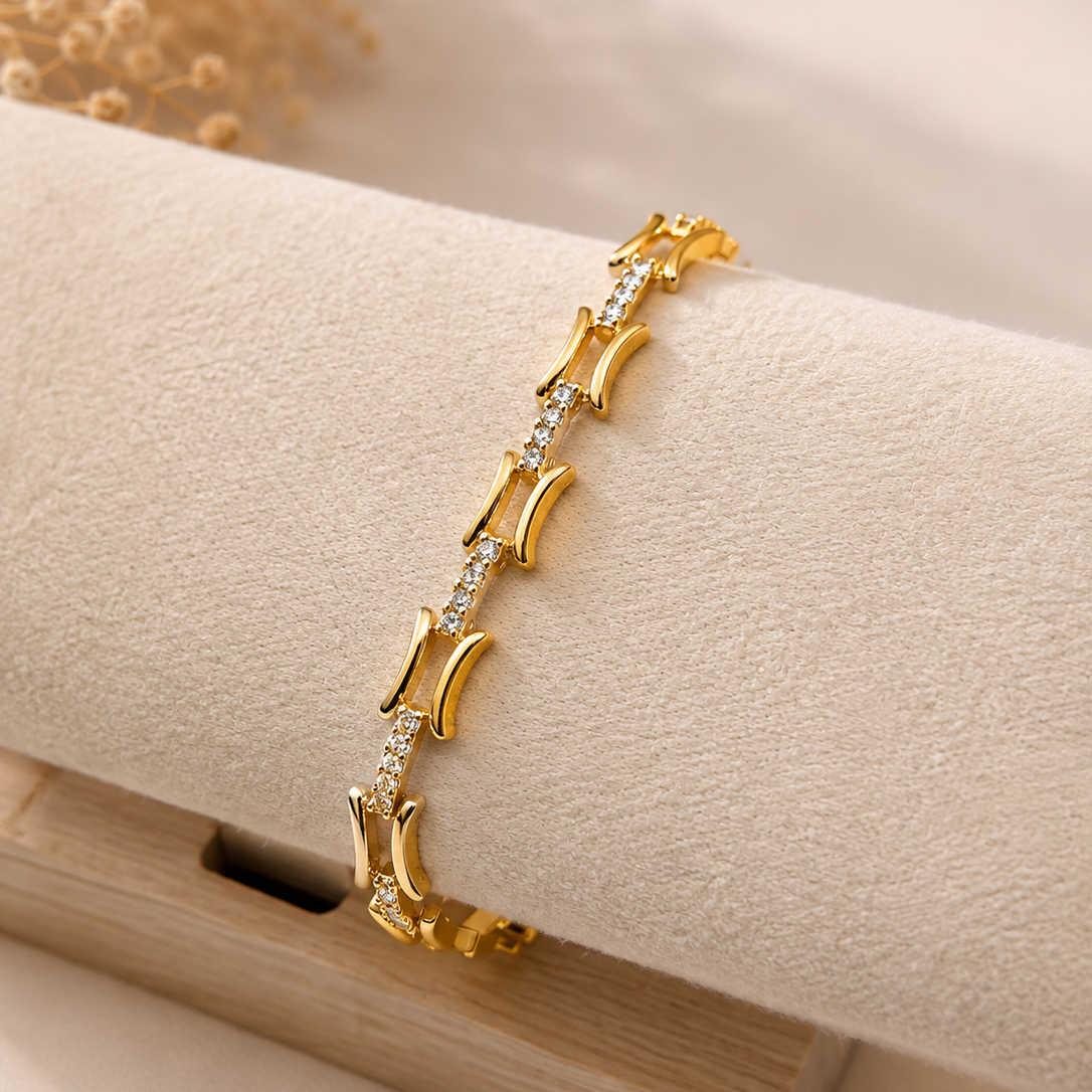 Curve Link Bracelet
