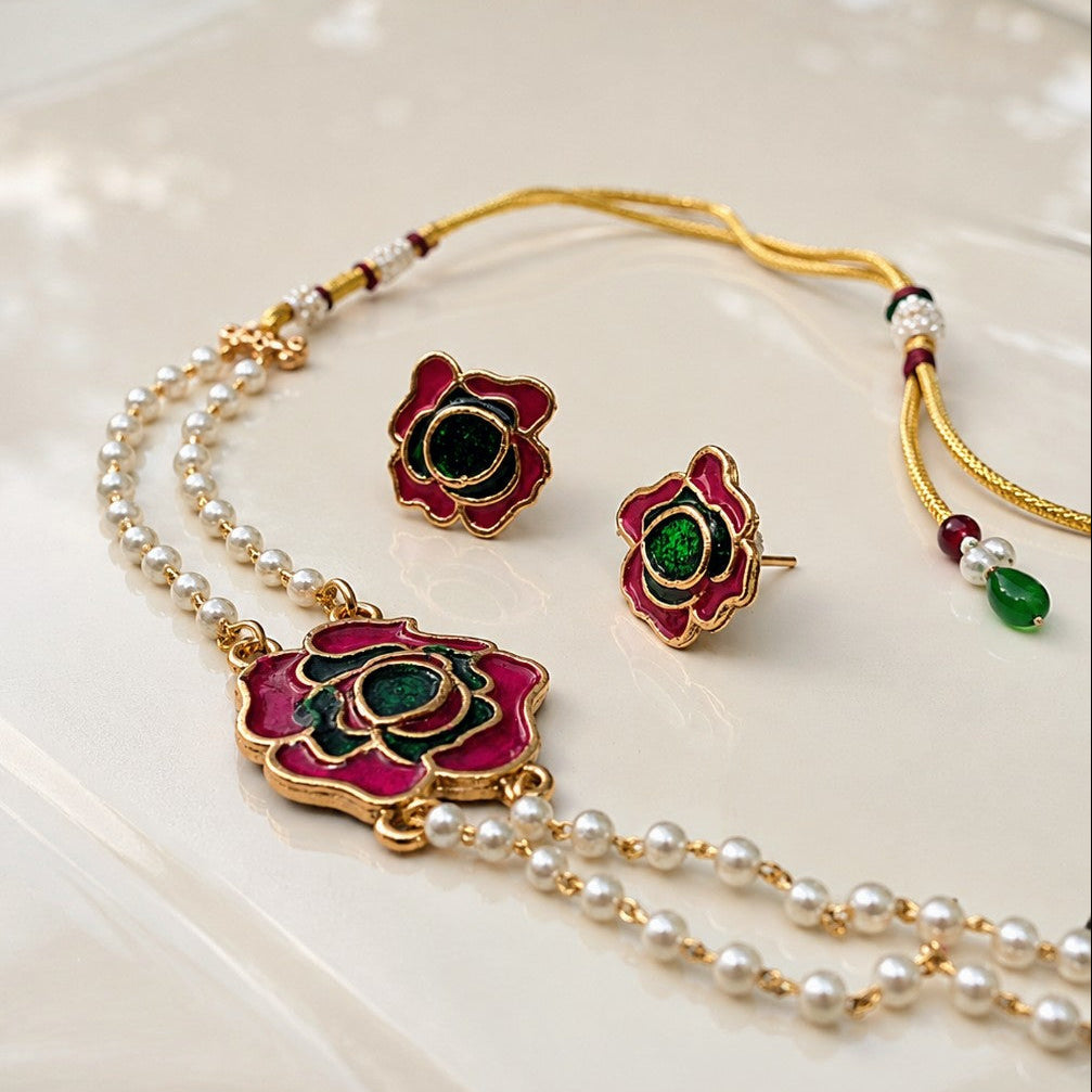 Rose Pearl Necklace Set
