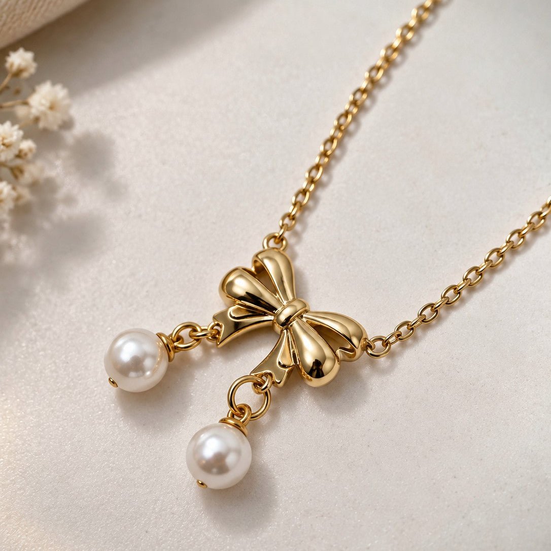 Bow Pearl Pendant Necklace